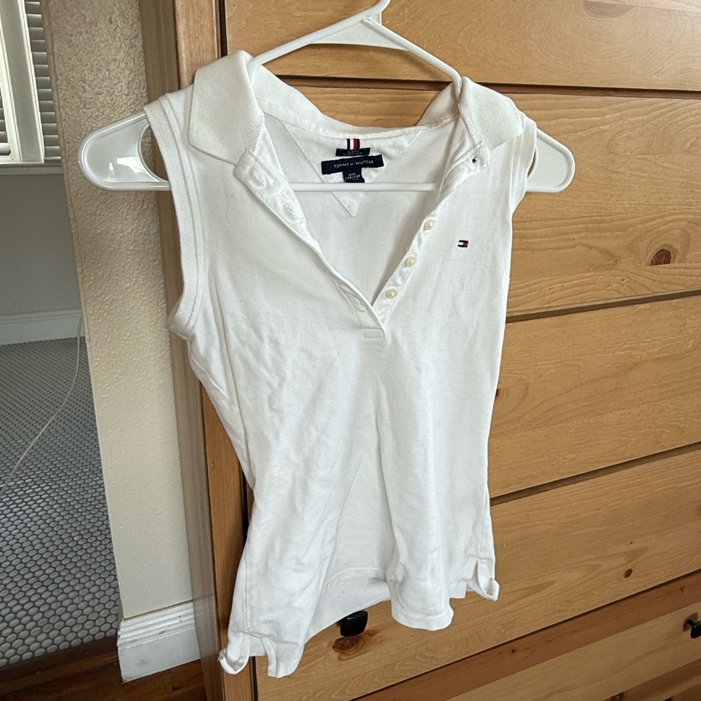 Tommy Hilfiger Women's White Sleeveless Top